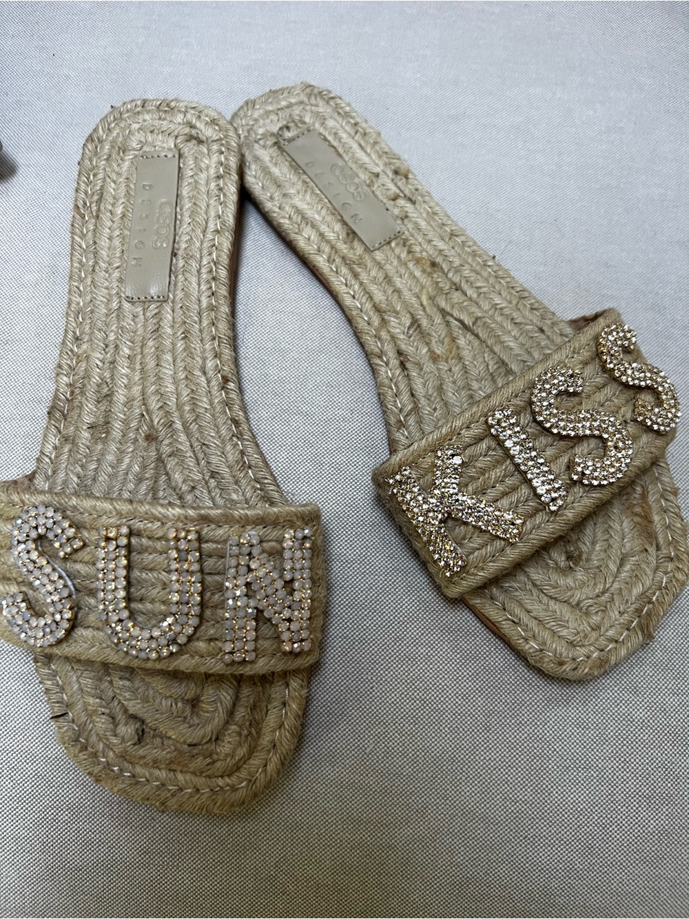 NEW ASOS Rhinestone SUN KISS Sandals Flats. SZ 9 - Picture 2 of 5